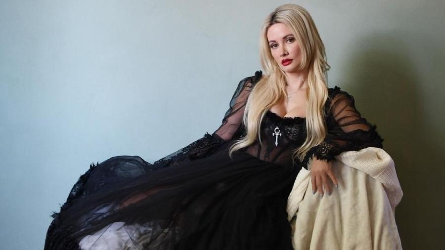 Holly Madison, ex-coelhinha da Playboy, afirma que a famosa mansão da revista é mal-assombrada. - Reprodução/Instagram.