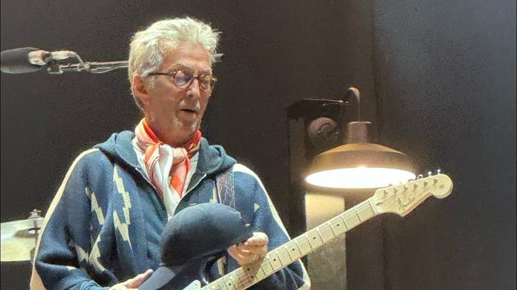 Eric Clapton durante show em Buenos Aires na sexta (20)