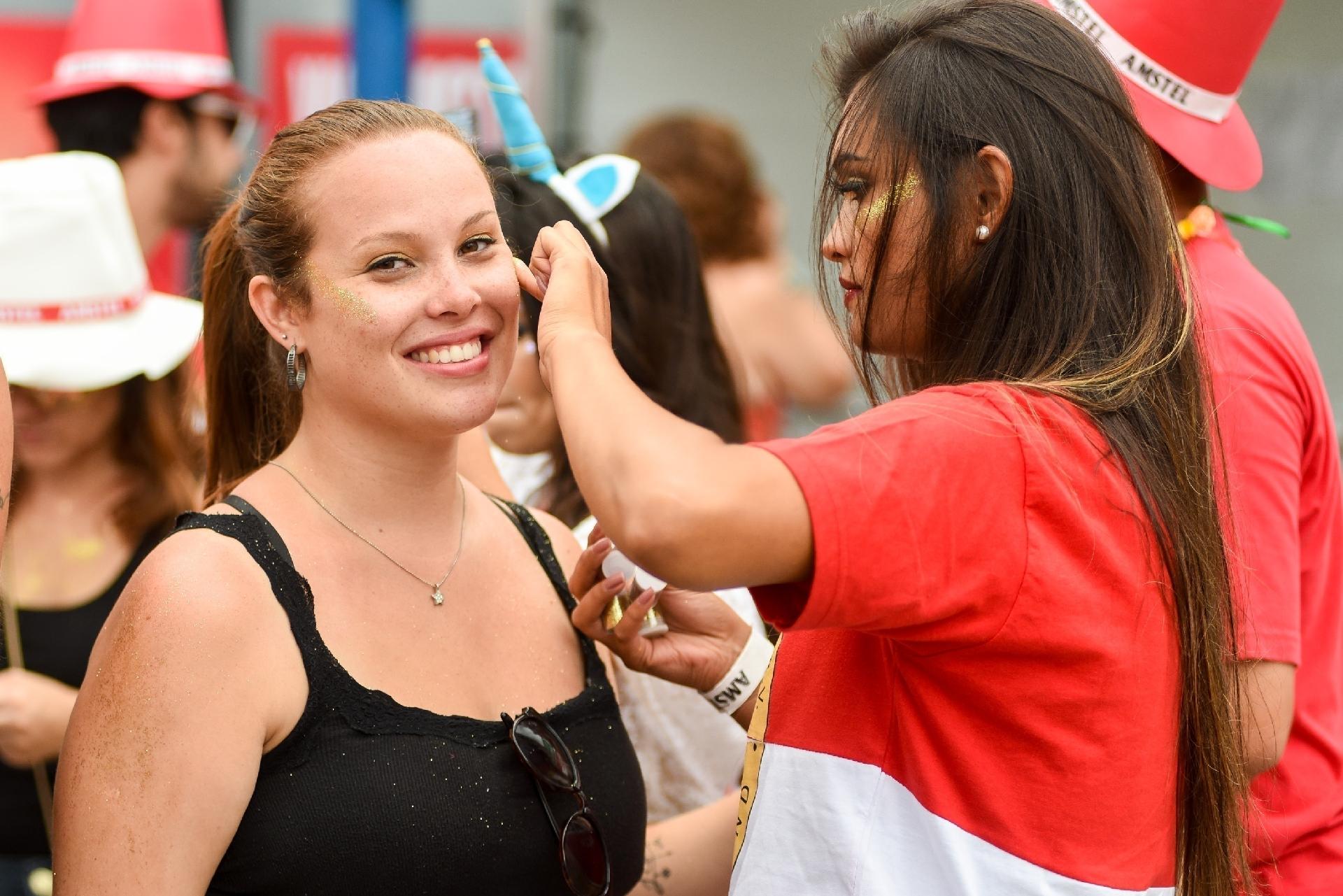 Glitter? Manda mais que tá pouco! - Flavio Moraes/UOL