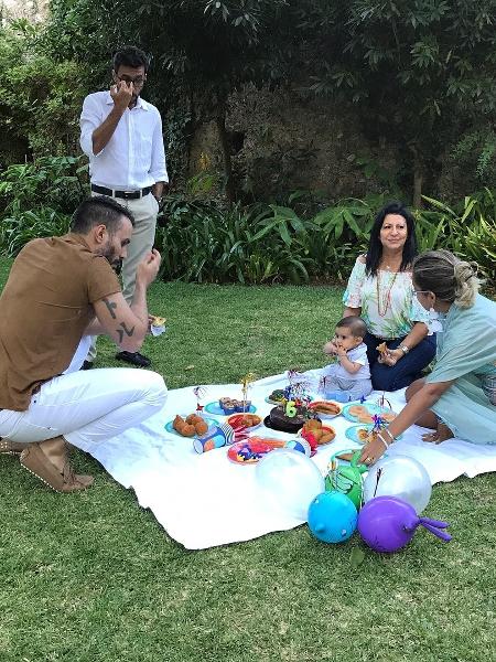 Piquenique do 'mesversário' de Artur em Portugal - Reprodução/Instagram - Reprodução/Instagram