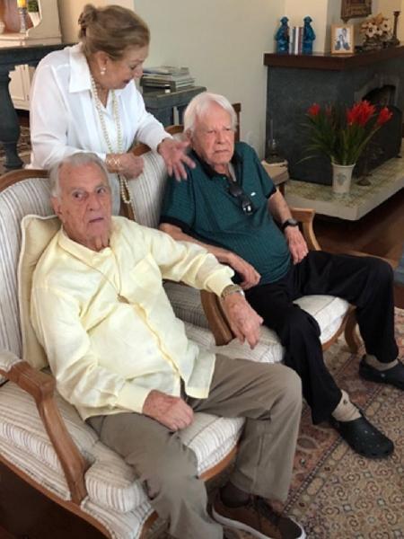 Cid Moreira, de 92 anos, participa de festa pelo centenário de Orlando Drummond - Reprodução/Instagram