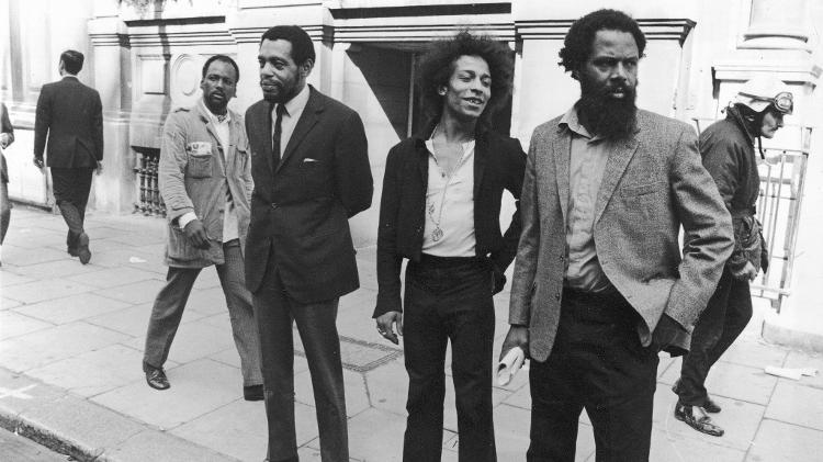 Três dos lÃderes ativistas que foram presos após os protestos de Mangrove, em 1970: da esq. para a dir., Roy Hemmings, Jean Cabussel e Frank Critchlow - Getty Images - Getty Images