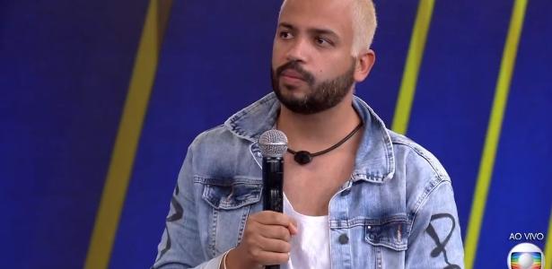BBB 21: Projota fala com Tiago Leifert