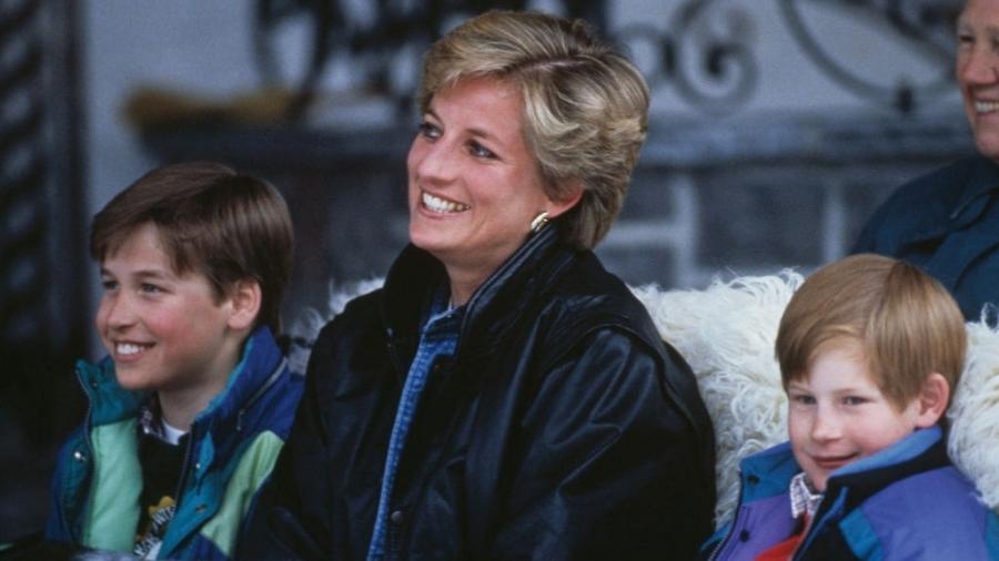 William, Diana e Harry em 1993: princesa queria se mudar para Califórnia com filhos - Jayne Fincher/Princess Diana Archive/Getty Images