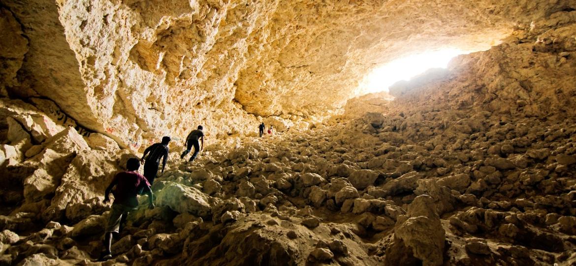 A caverna Dahl Al Misfir, a 50 minutos de carro de Doha, tem 40 metros de profundidade - Getty Images