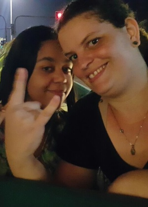 Ana Pacheco, 19, e Rachel Miranda, 27, fãs do System of a Down - Ana Cora Lima/UOL - Ana Cora Lima/UOL