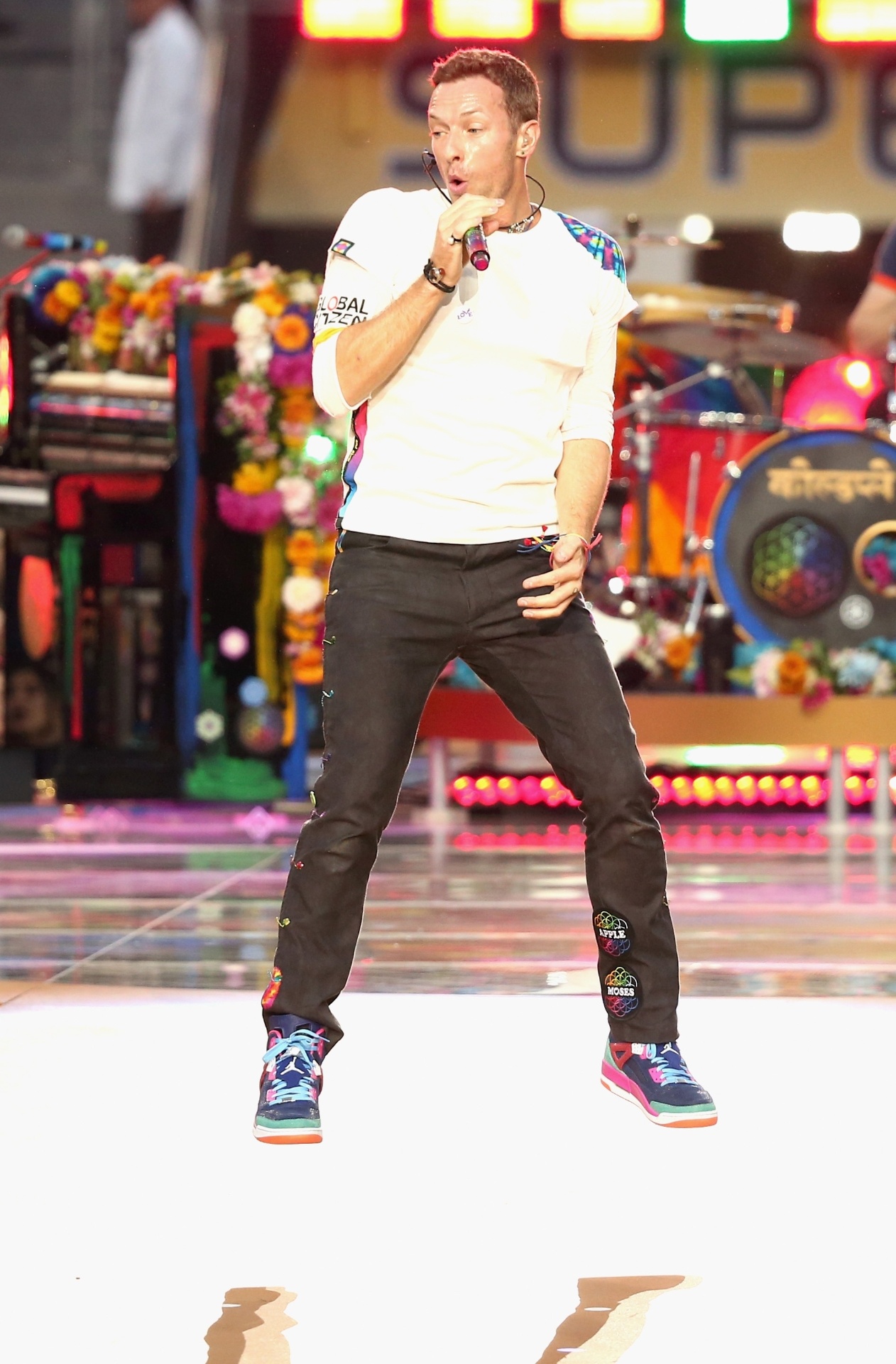 07.fev.2016 - Coldplay, Beyoncé e Bruno Mars se apresentaram durante o show do intervalo no Super Bowl 50 - Getty Images