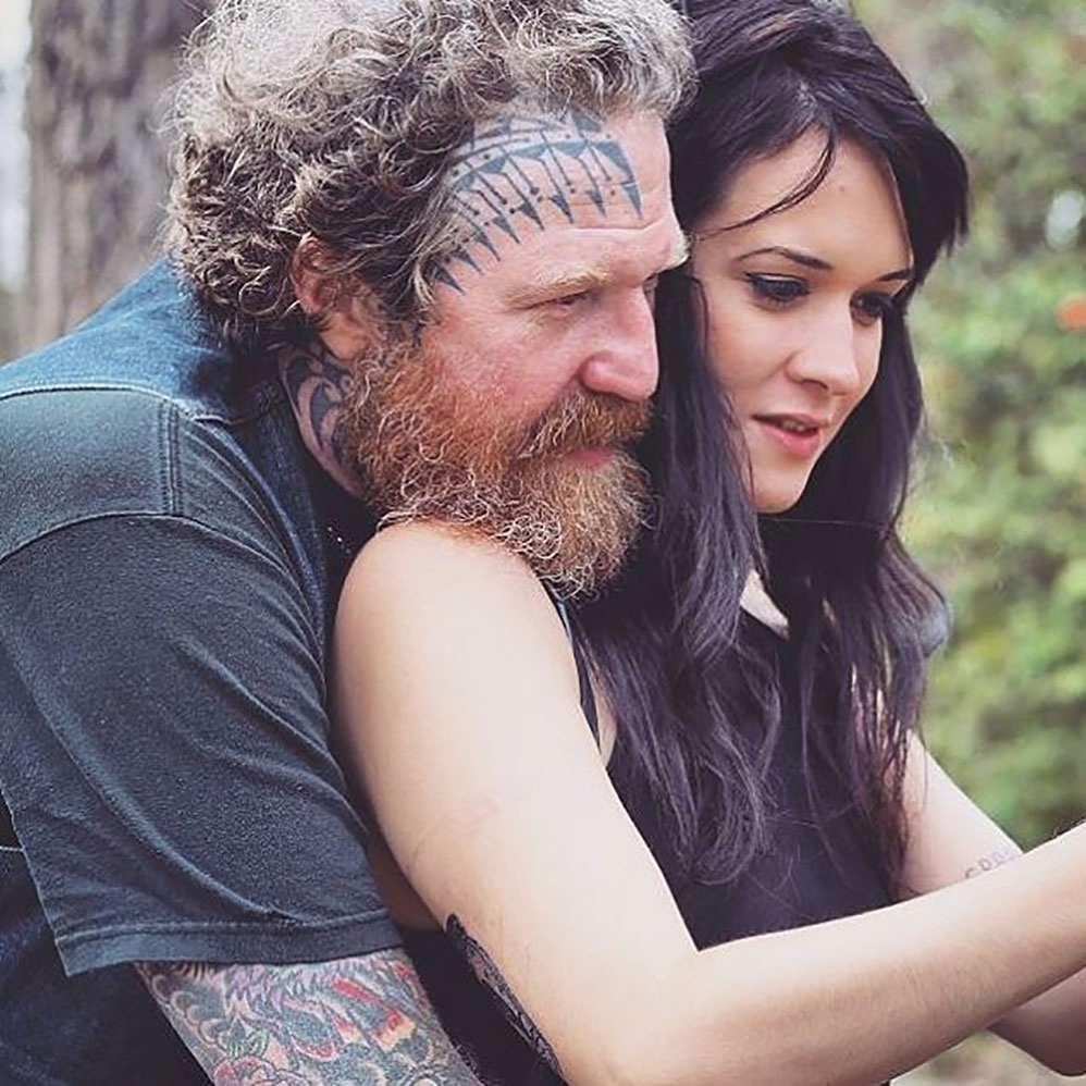 Vocalista do Mastodon pede brasileira em casamento em show nos EUA -  01/05/2017 - UOL Entretenimento