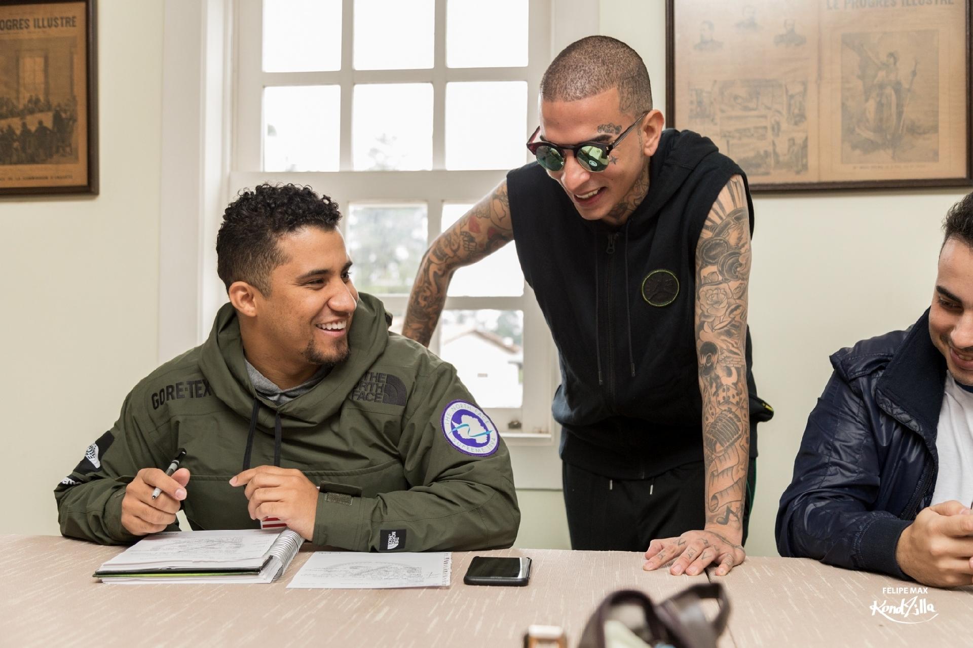 Kondzilla e Guimê conversam sobre a gravação do clipe de "No Auge" - Divulgação