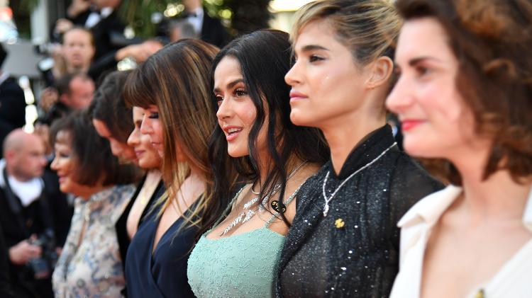 Salma Hayek em protesto de atrizes, diretoras e produtoras em Cannes - Alberto Pizzoli/AFP - Alberto Pizzoli/AFP