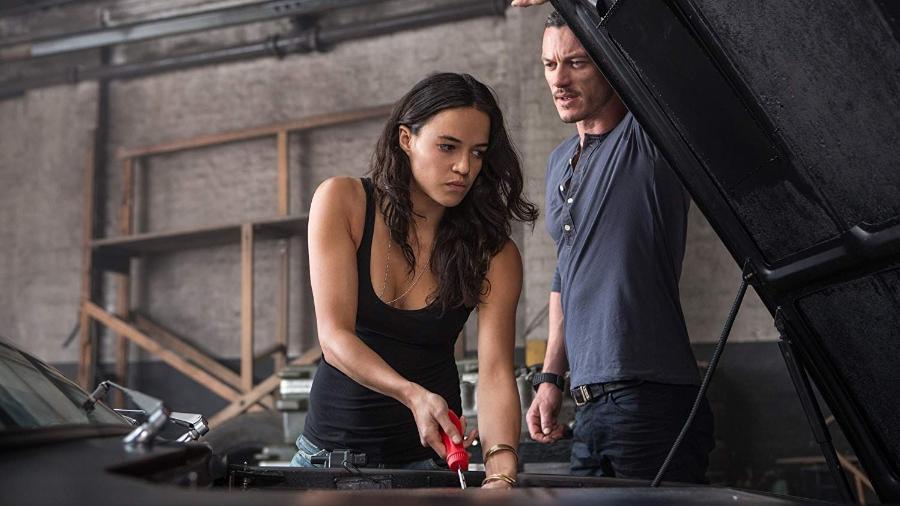 Michelle Rodriguez divide cena com Luke Evans em "Velozes e Furiosos 6" - Divulgação/IMDb