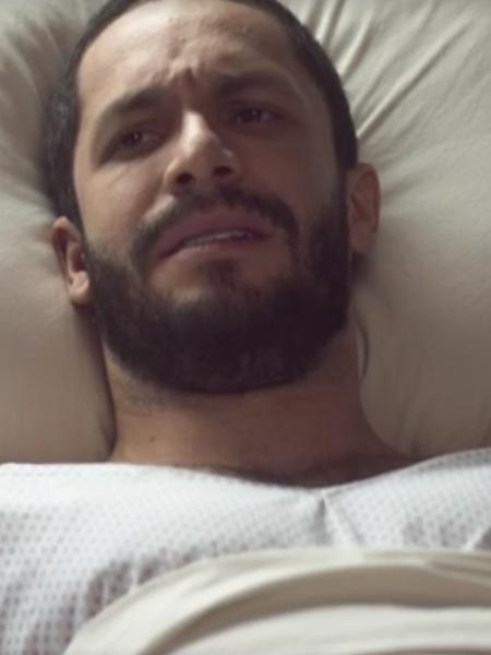 Téo sobrevive a ataque de Josiane com picador de gelo e entrega a patricinha à polícia - Reprodução/Globo - Reprodução/Globo