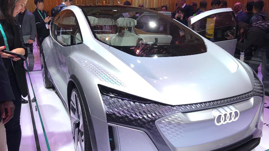 Protótipo exibido na CES 2020 abre caminho para uma versão de luxo do hatch 100% elétrico ID.3, da Volkswagen - Ricardo Ribeiro/Colaboração para o UOL
