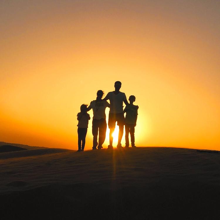 Pôr do sol nas dunas de deserto perto de Dubai - Arquivo pessoal - Arquivo pessoal