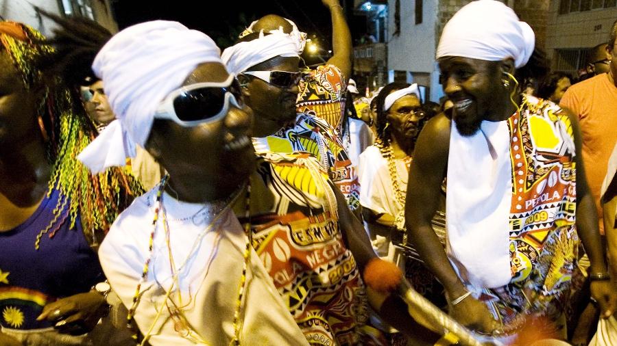 Bloco afro Ilê Aiyê na ladeira do Curuzu no Carnaval de 2009, em Salvador (BA) - Marlene Bergamo/Folhapress