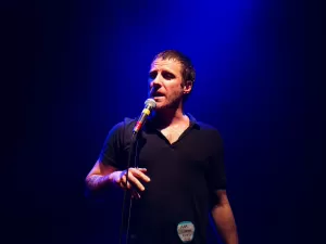 Sleaford Mods chega ao Brasil: 'Tocamos a cultura da classe trabalhadora'