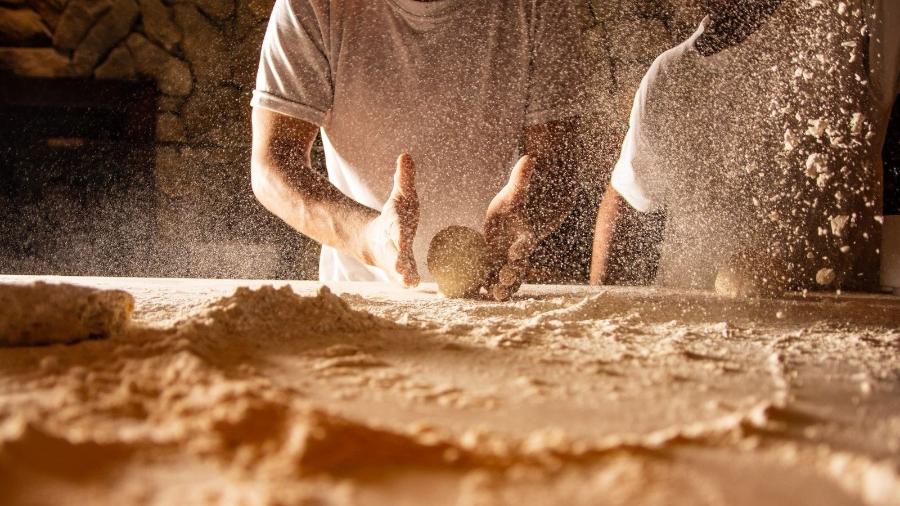Produção de pizzas da Veridiana Produção de pizzas da Veridiana