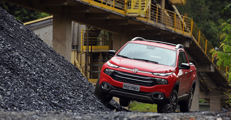 Fiat Toro Volcano AT9 4x4 Diesel - Murilo Góes/UOL