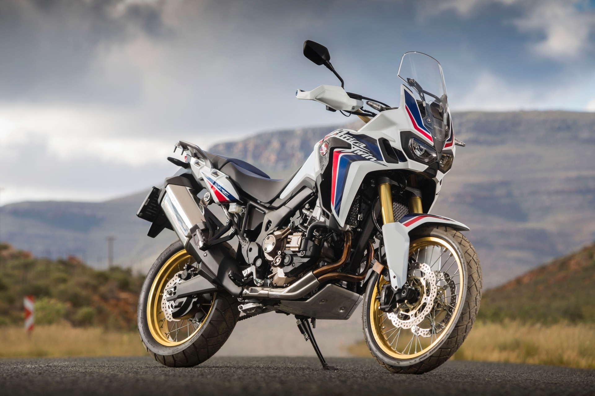 Honda CRF 1000L Africa Twin ABS - Divulgação