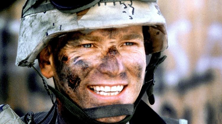 Cena do filme "Falcão Negro em Perigo" (2001), de Ridley Scott Cena do filme "Falcão Negro em Perigo" (2001), de Ridley Scott