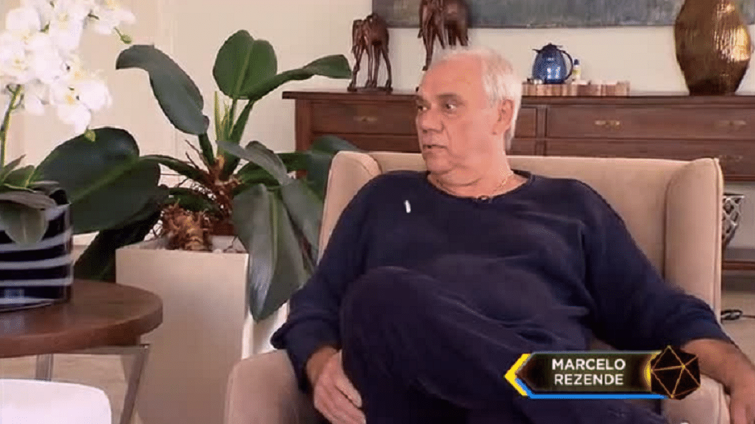 Marcelo Rezende passou a última semana internado no hospital Albert Einstein, em São Paulo, depois de se queixar de dores na altura do abdômen, além de mal-estar e cansaço - Reprodução/TV Record