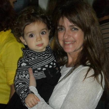 Célia Maria Peres e a filha, Maria Clara, personagem de matéria de UOL Estilo sobre endometriose - Arquivo pessoal - Arquivo pessoal