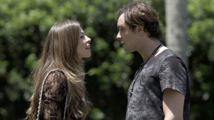 Lívia (Grazi Massafera) e Gael (Sergio Guizé) em "O Outro Lado do Paraíso" - Reprodução/GShow - Reprodução/GShow