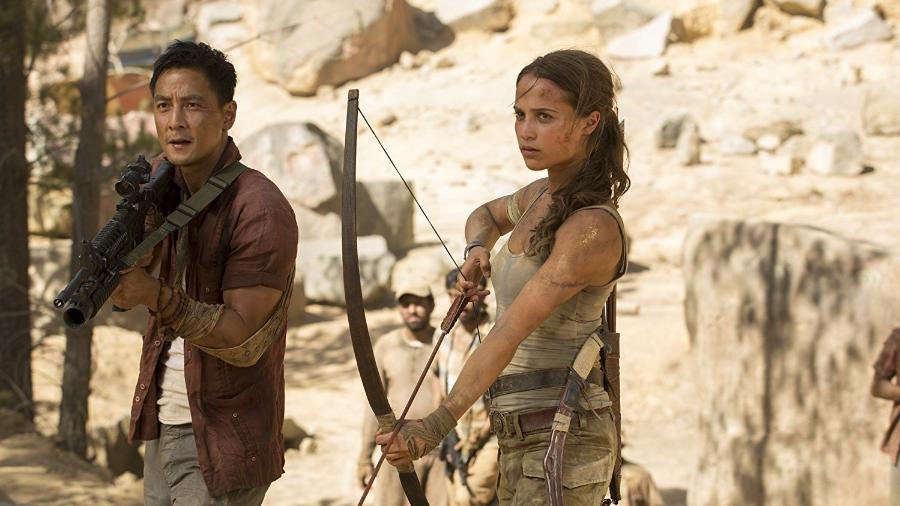 assistir filmes online lara croft tomb raider