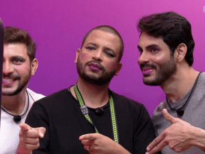 Brothers se maquiaram durante bricadeira - Reprodução / Globoplay - Reprodução / Globoplay