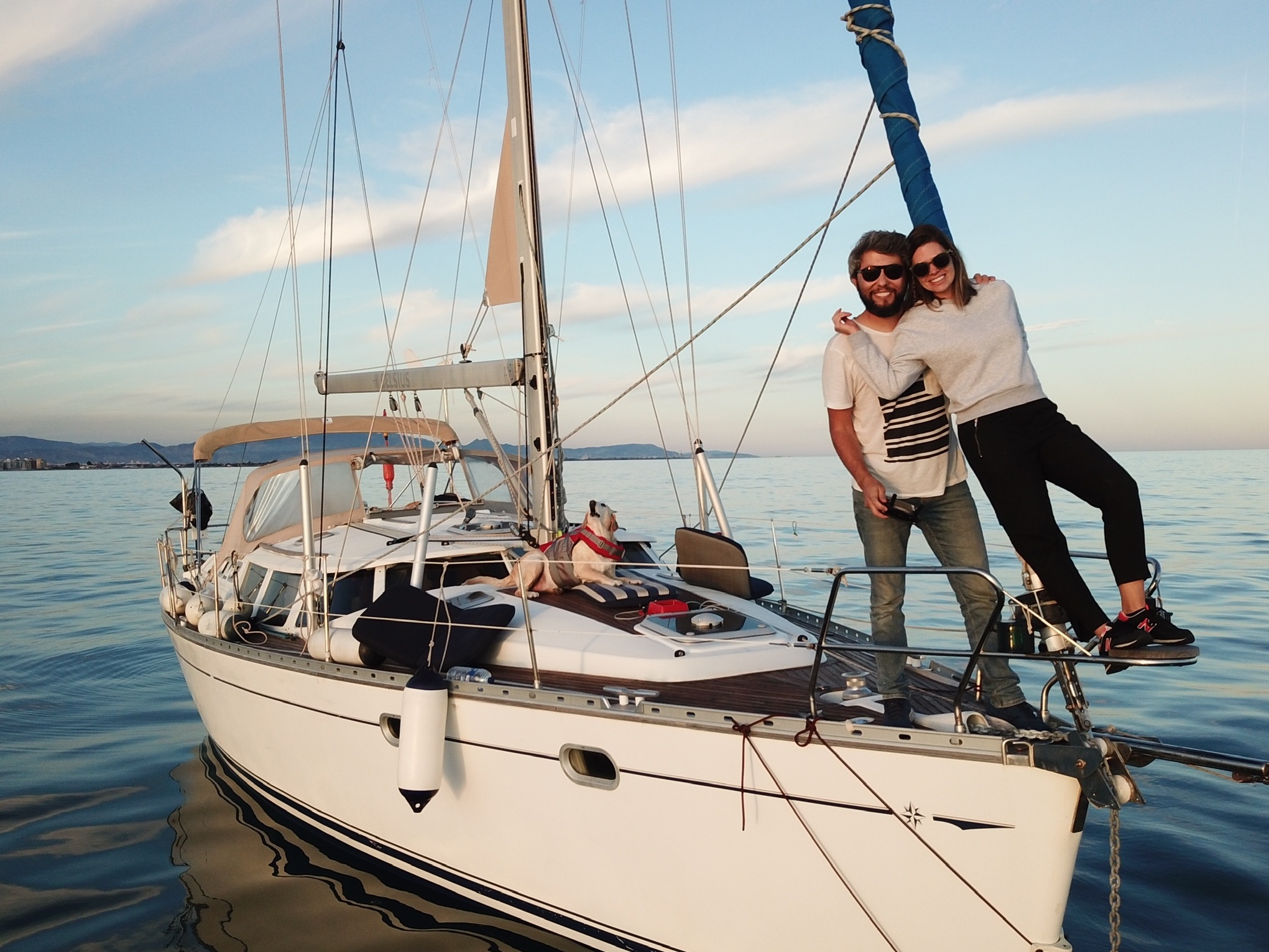 Quem nos navega é o mar: relato de uma aventura a bordo de um veleiro