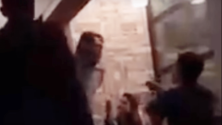 José de Abreu cuspiu em casal durante jantar em São Paulo, em 2016 - Reprodução