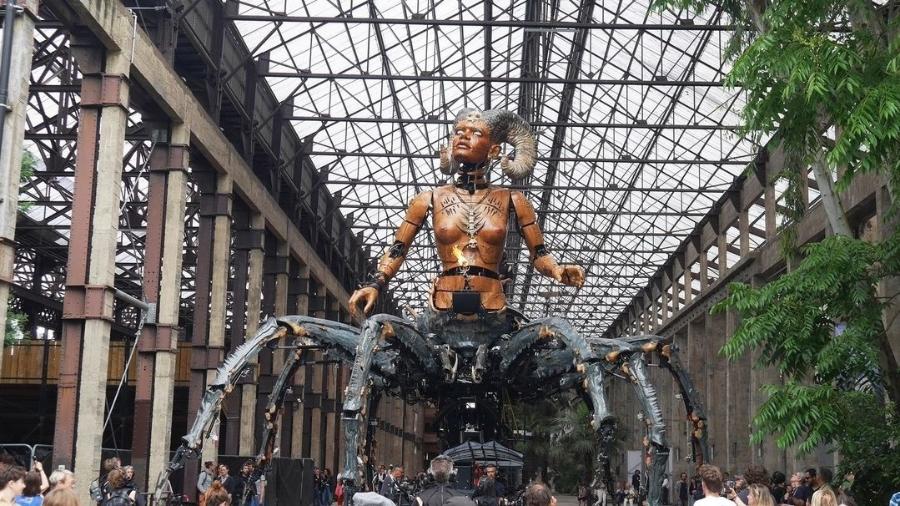 Lilith, máquina personagem da ópera urbana "Le Gardien du Temple" - Instagram/@legardiendutempletoulouse