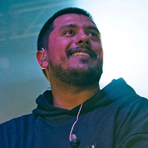 Rapper Lil Darkie canta domingo no Cine Joia