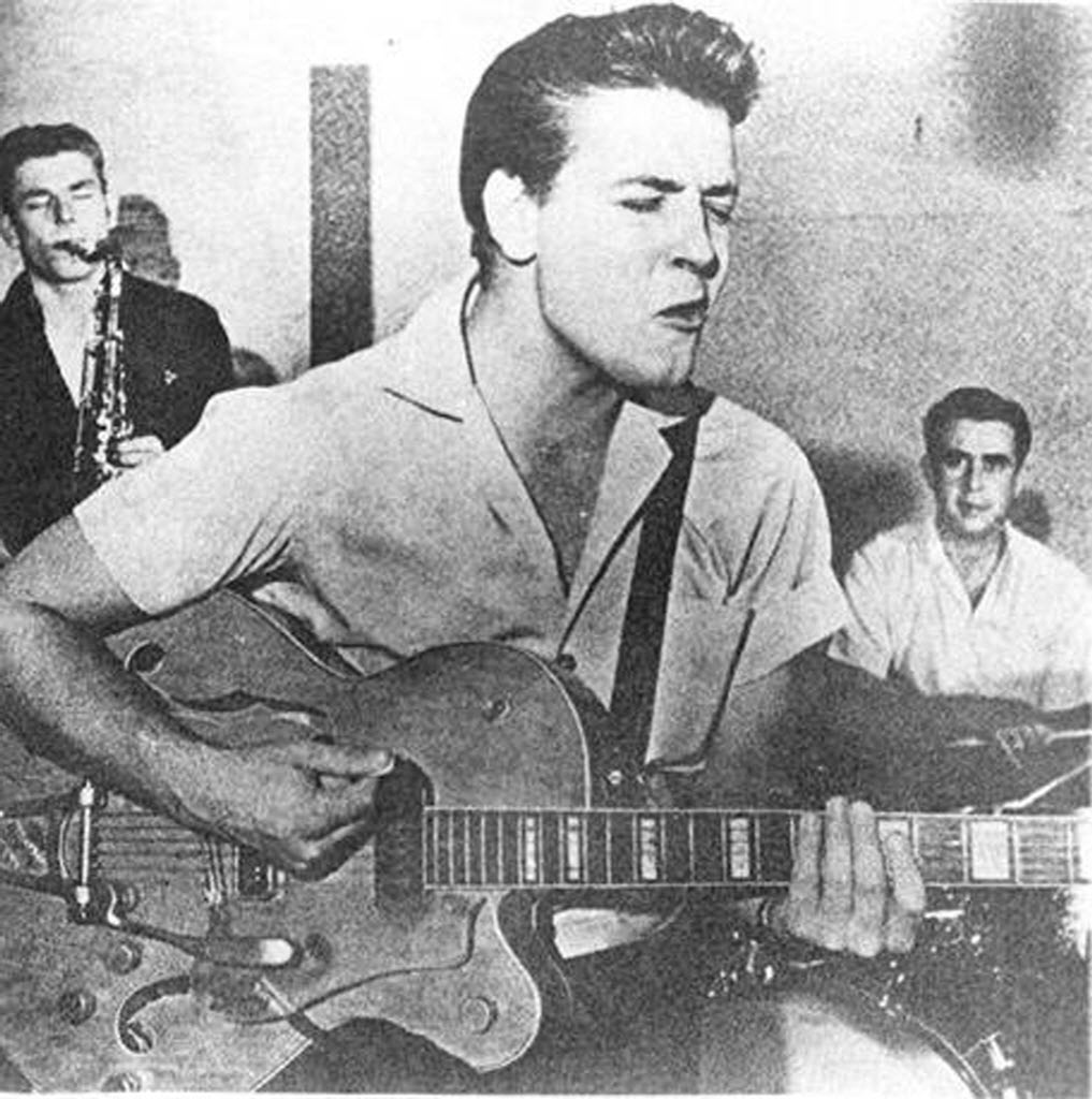 O cantor e compositor americano Eddie Cochran morreu aos 21 anos, em 17 de abril de 1960, em um acidente automobilístico - Reprodução