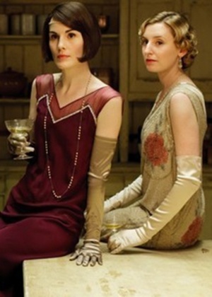 Lady Mary e Lady Edith em cena da sexta temporada de "Downton Abbey" - Divulgação - Divulgação