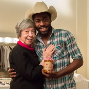 Picucha (Fernanda Montenegro) e Francis Farmer (Lázaro Ramos) na série "Doce de Mãe" - Paulo Belote/TV Globo - Paulo Belote/TV Globo