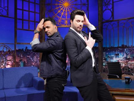 Luis Fonsi no programa de Danilo Gentili - Gabriel Cardoso/SBT/Divulgação
