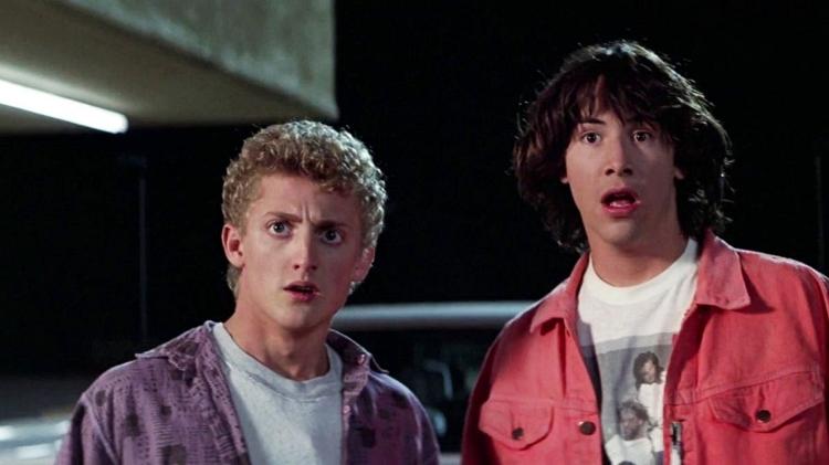 Alex Winter e Keanu Reeves em cena de "Bill & Ted - Uma Aventura Fantástica" (1989) - Reprodução - Reprodução