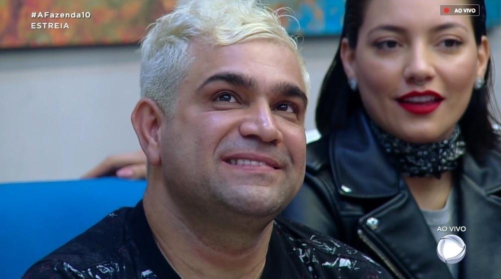 Evandro Santo entra em "A Fazenda 10" - Reprodução/PlayPlus