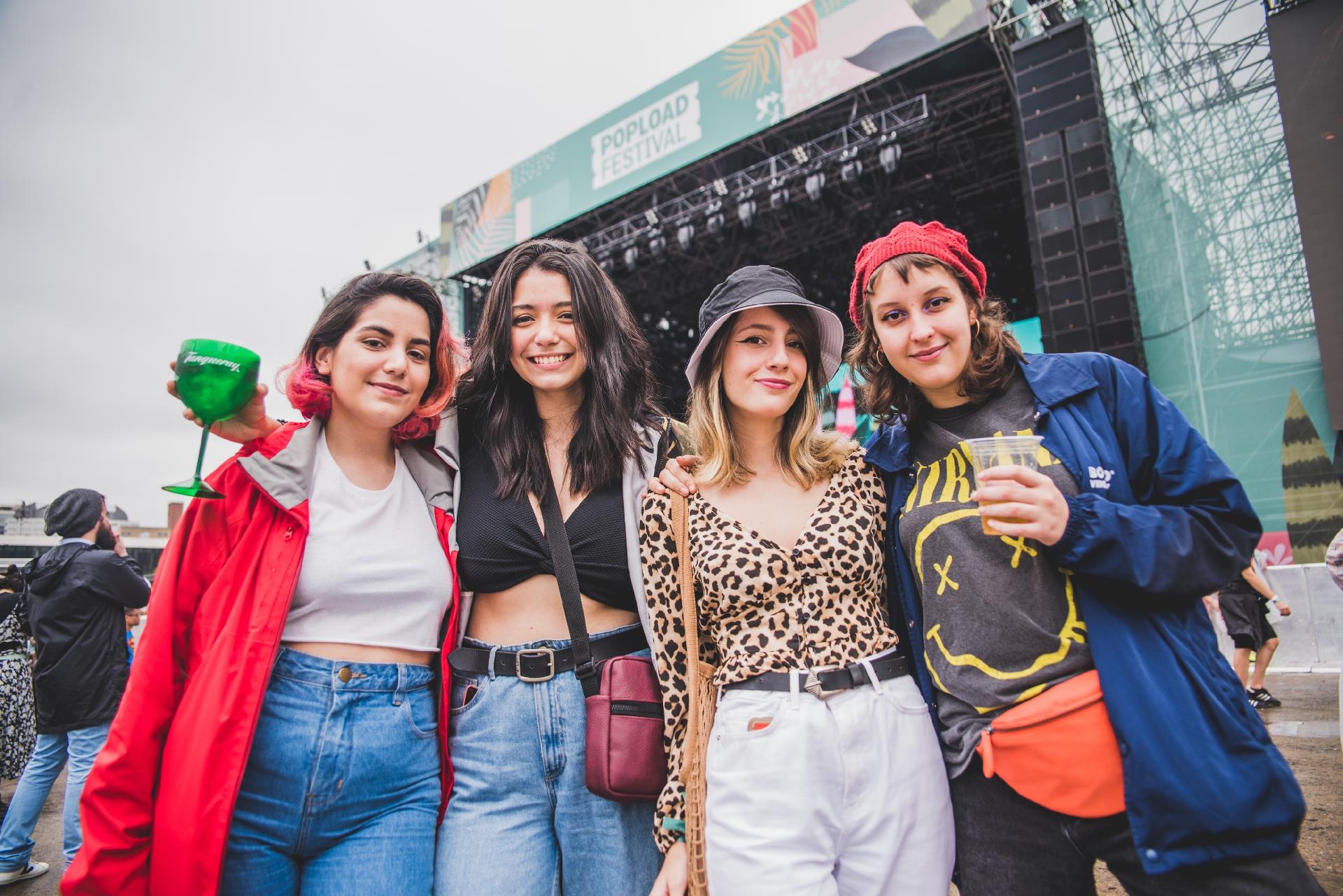 Público do Popload Festival caprichou nos looks para os shows em SP - Fernanda Tiné/UOL