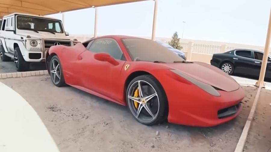 Ferrari abandonada em Dubai - Divulgação