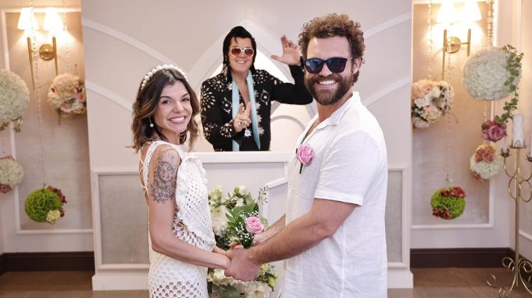 Gabrielle e Guilherme na na Graceland Chapel, a capela do Elvis, em Las Vegas