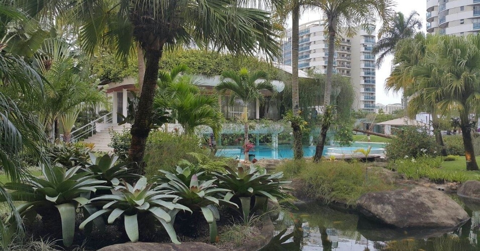 Casa onde é gravada "Mister Brau", a nova série da Globo. A residência fica no condomínio Santa Mônica Jardins, um dos mais caros da Barra da Tijuca, no Rio de Janeiro