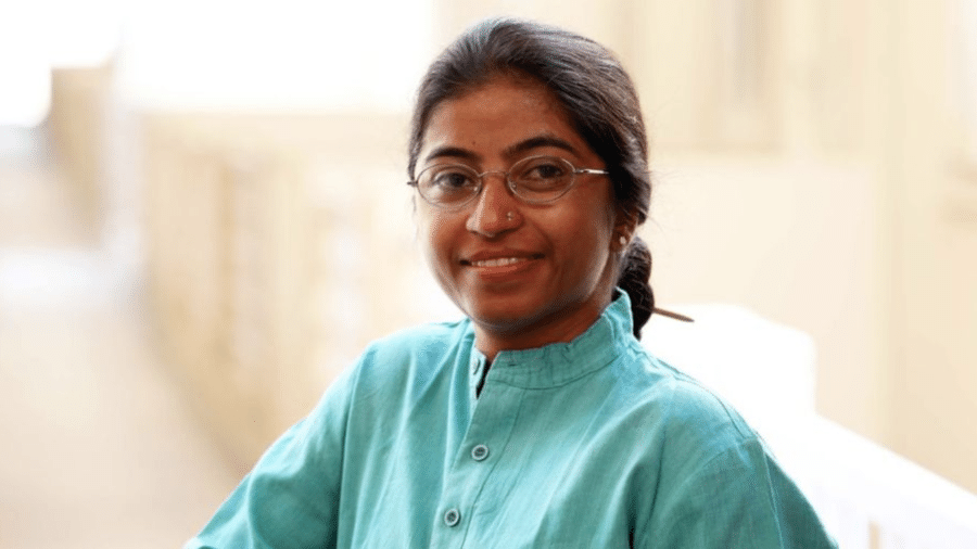 Sunitha Krishnan - Arqujivo pessoal