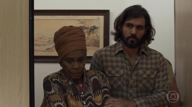 Mariano "ressuscita" após tesourada e aparece em julgamento de Sophia  - Reprodução/TV Globo - Reprodução/TV Globo