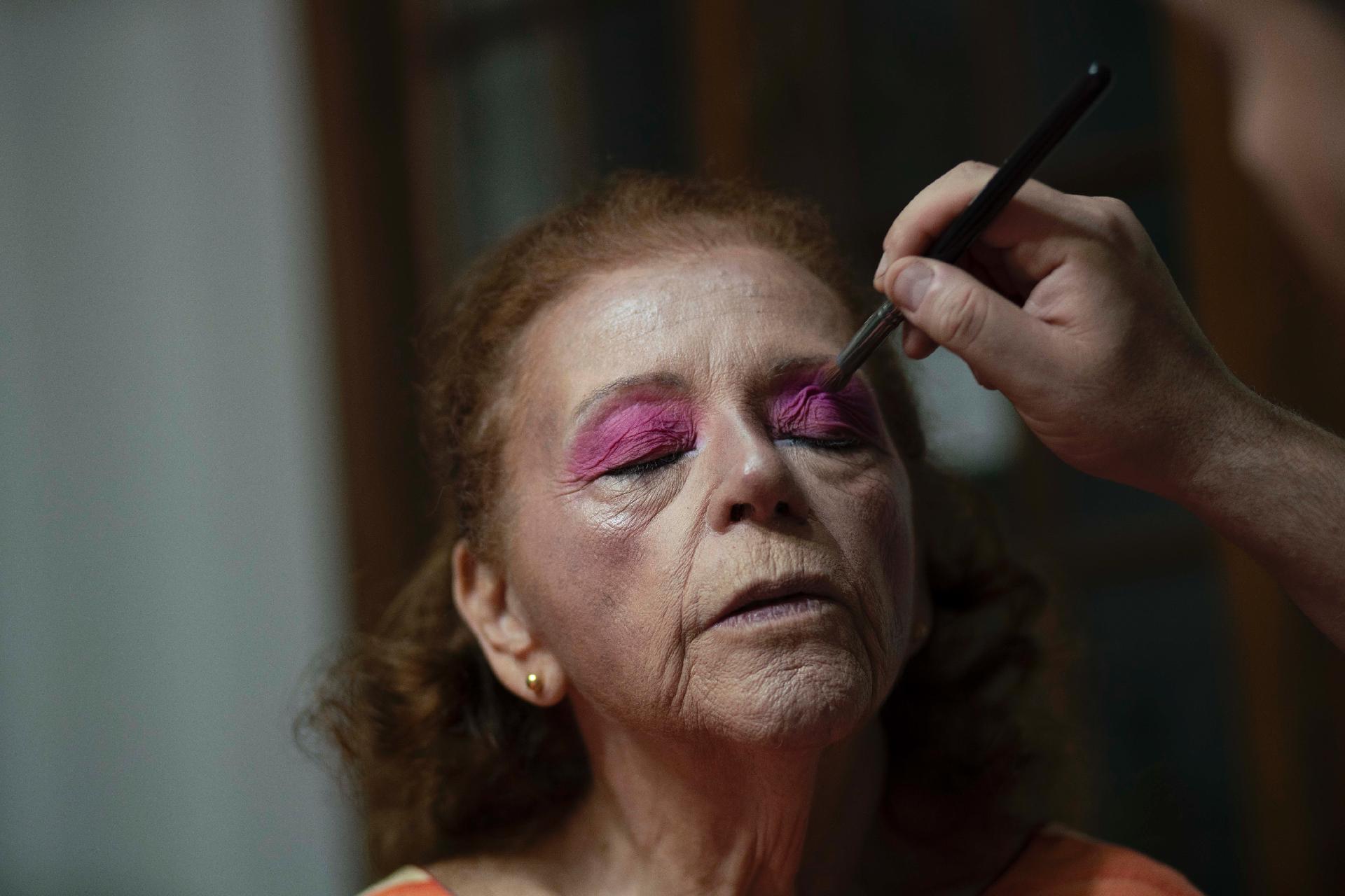 Bertha Nutels (72), que após a morte do marido resolveu virar Drag Quenn e criou a personam "Ala" - Ricardo Borges/UOL