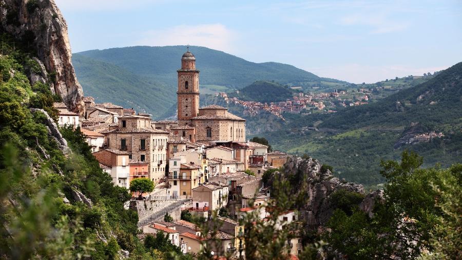 Vila Santa Maria, em Abruzzo, na Itália  - Getty Images
