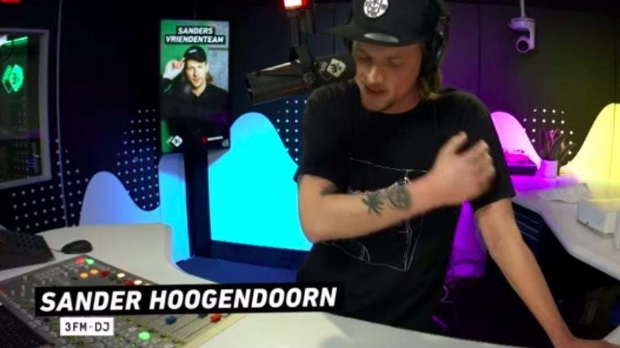 Sander Hoogendoorn, um DJ holandês da rádio 3FM - Reprodução/Twitter