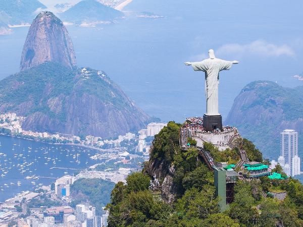 Vista área do Cristo Redentor, no Rio de Janeiro