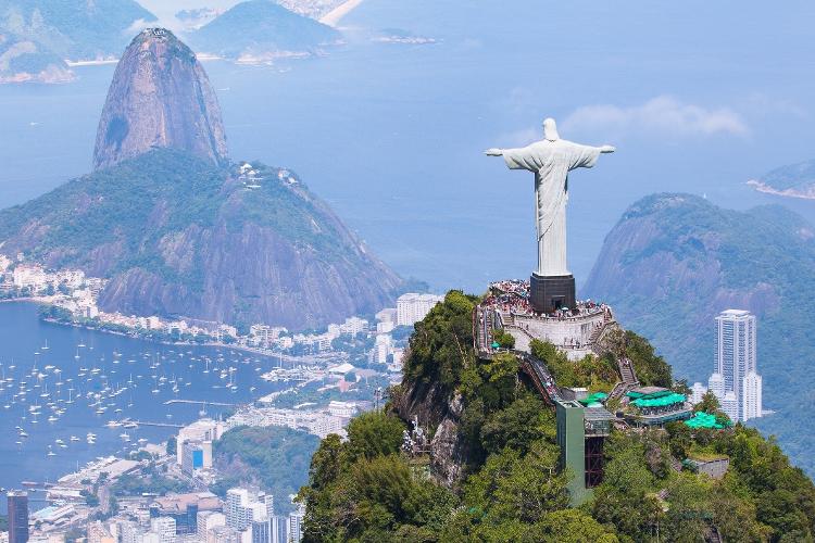 Vista área do Cristo Redentor, no Rio de Janeiro - Getty Images - Getty Images